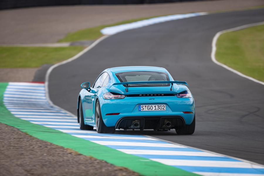  Porsche 718 Cayman GT4 (982C) 2019 года  (WW) (фото 47 из 190)